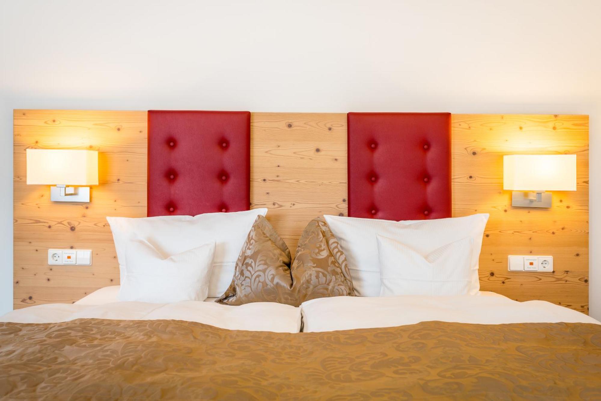 Naturparkhotel Adler 4*