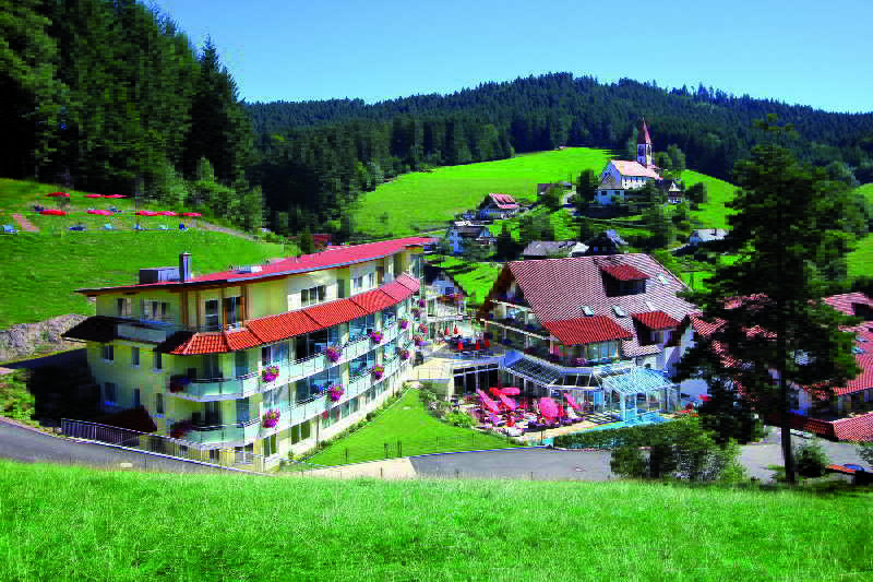 Naturparkhotel Adler 4*