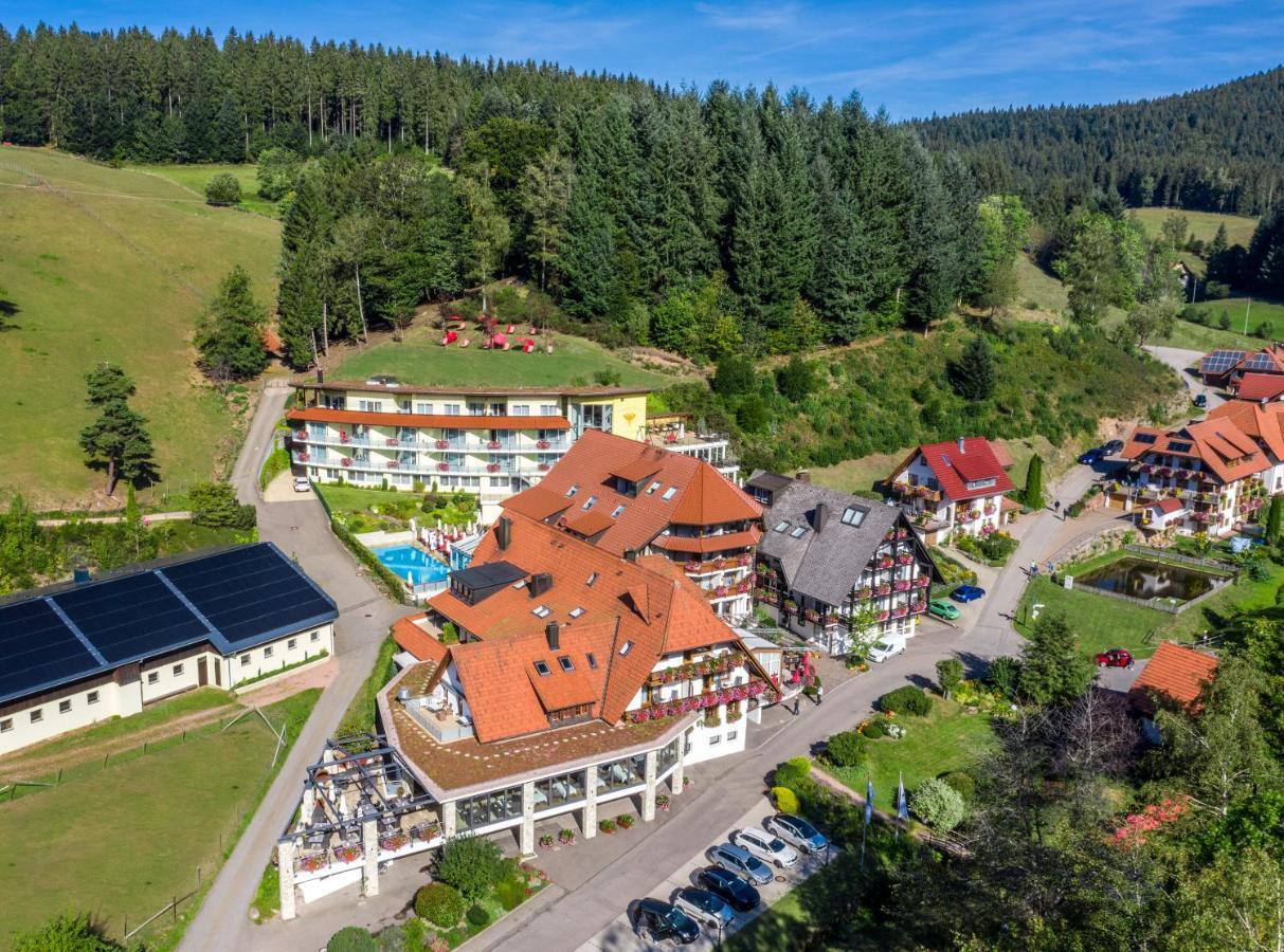 Naturparkhotel Adler Hotel